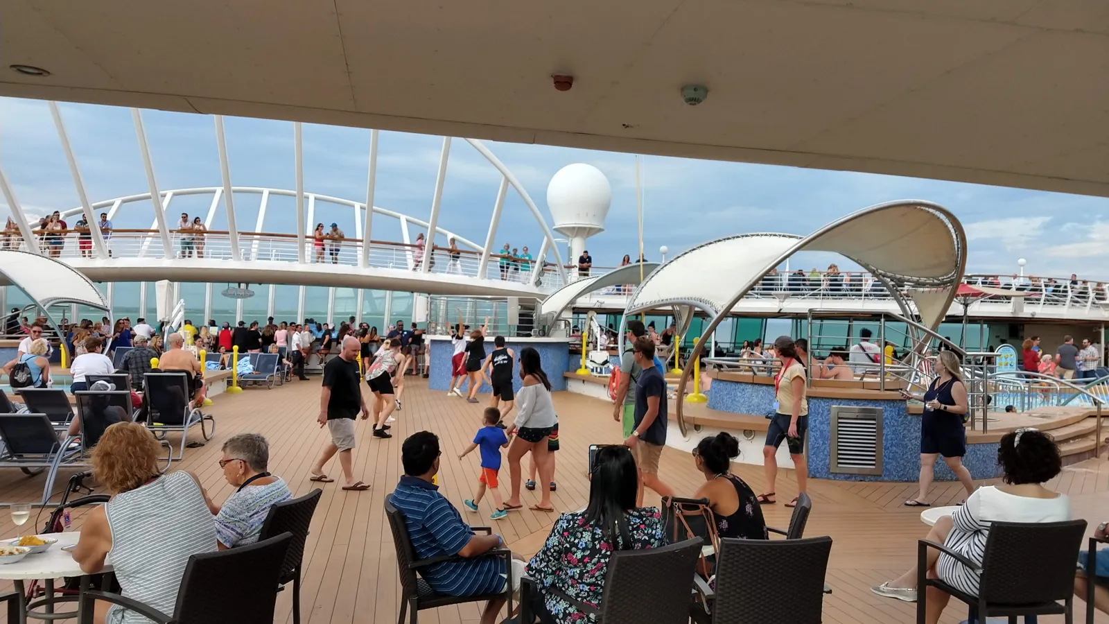 Interior del crucero de Royal Caribbean